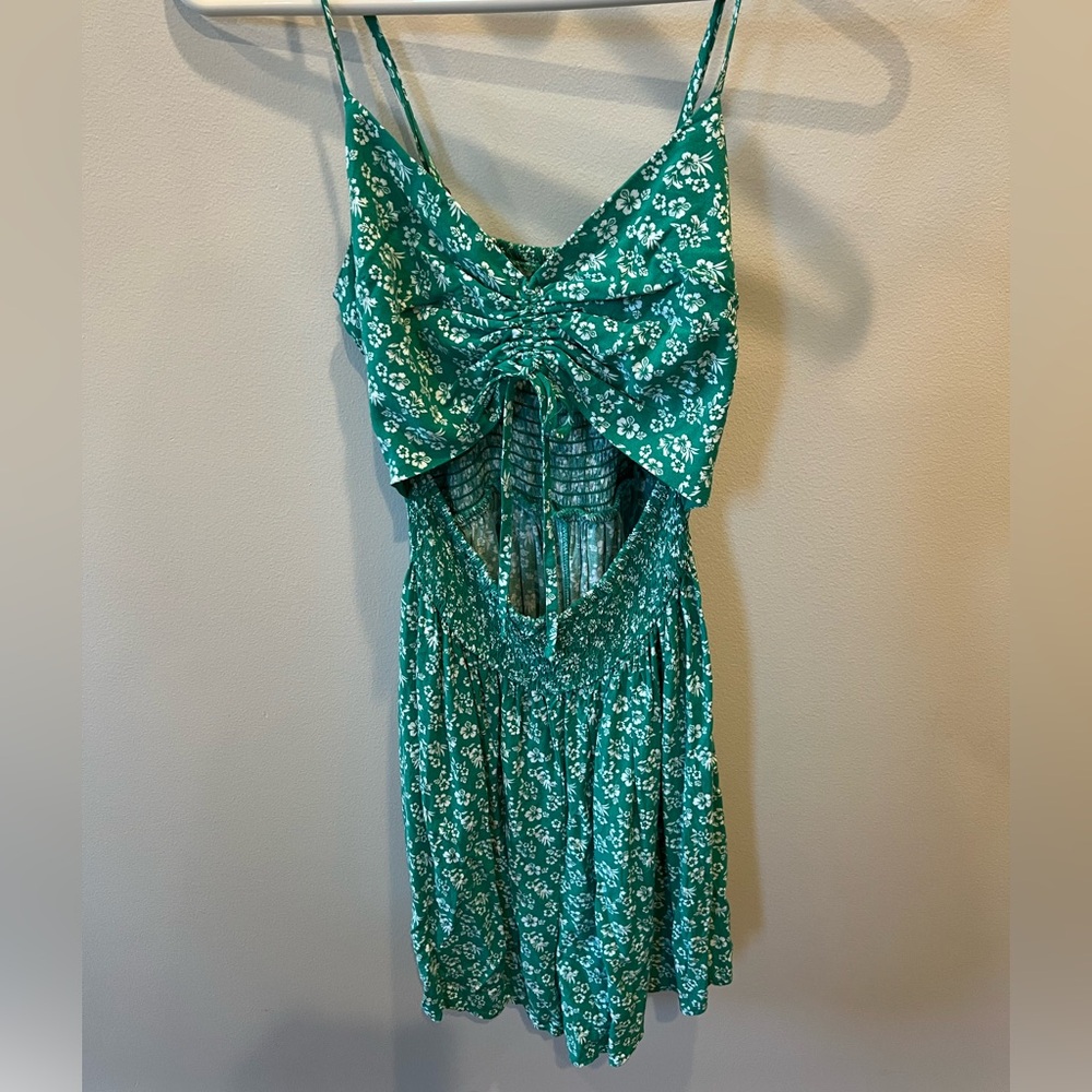 Hollister Women’s Size Medium Green Floral Romper